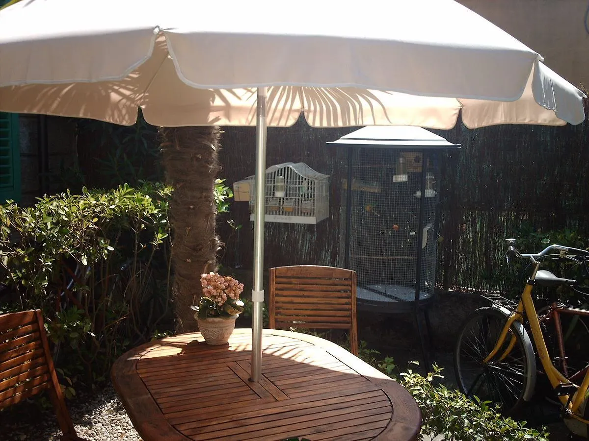 Le Villi Friendly B&B Torre del Lago Puccini Bed & Breakfast