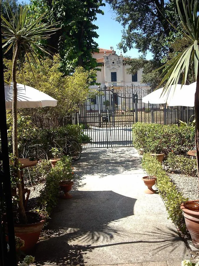 Le Villi Friendly B&B Torre del Lago Puccini Frühstückspension