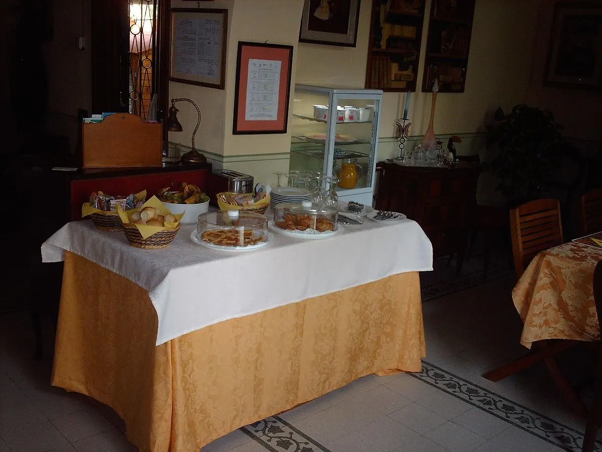 Le Villi Friendly B&B Torre del Lago Puccini Frühstückspension