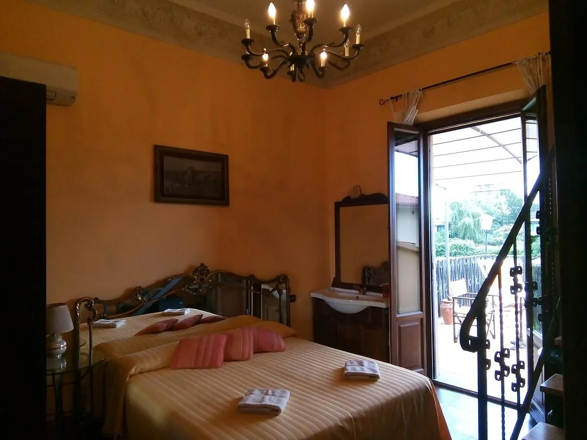 *** Frühstückspension Le Villi Friendly B&B Torre del Lago Puccini Italien