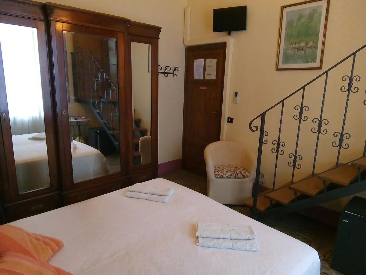 Le Villi Friendly B&B Torre del Lago Puccini